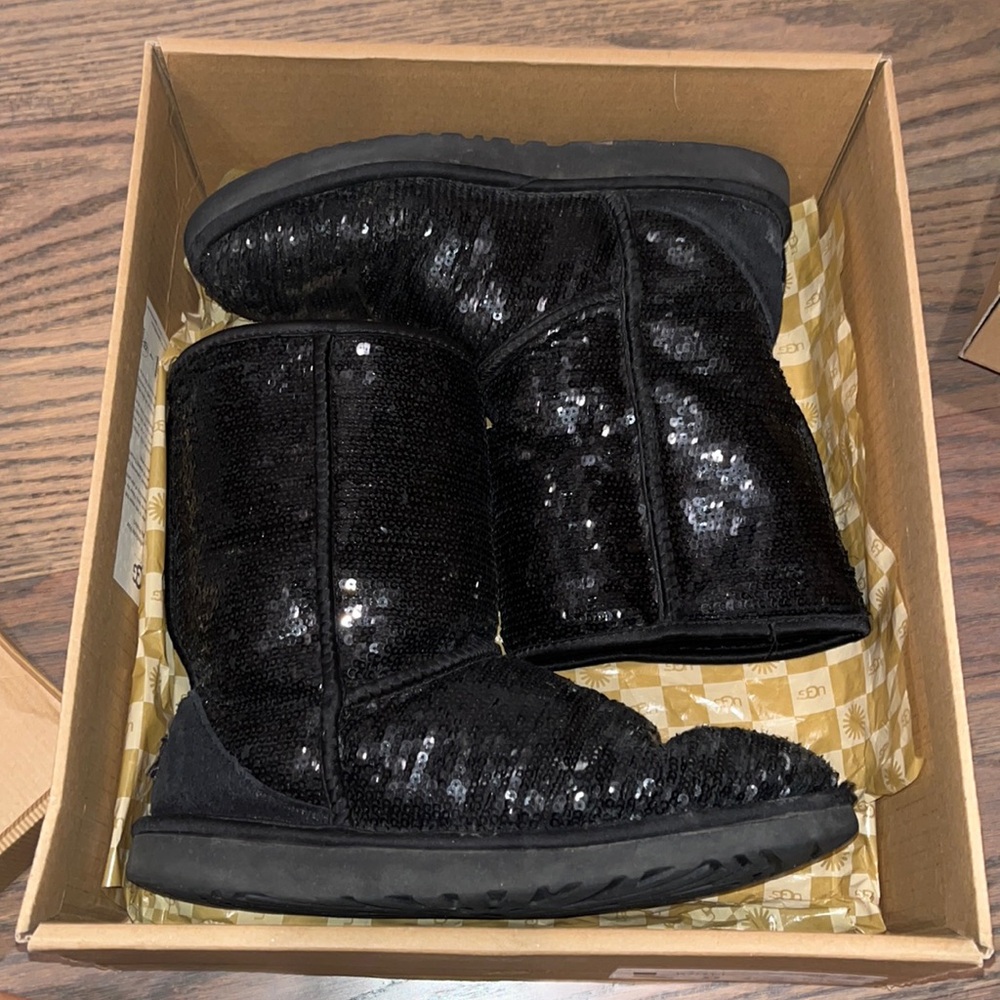 UGGs